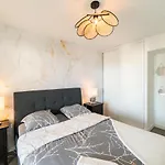 5mn Monaco - Terrasse - Vue - Parking - Bd דירה